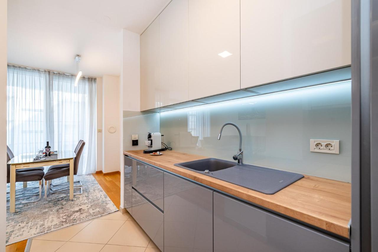 Apartment Keka Zara Esterno foto